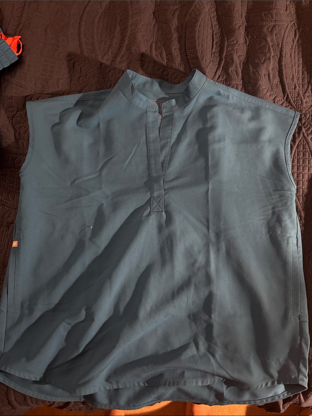 FIGS Rafaela Scrub Top -Alps Blue